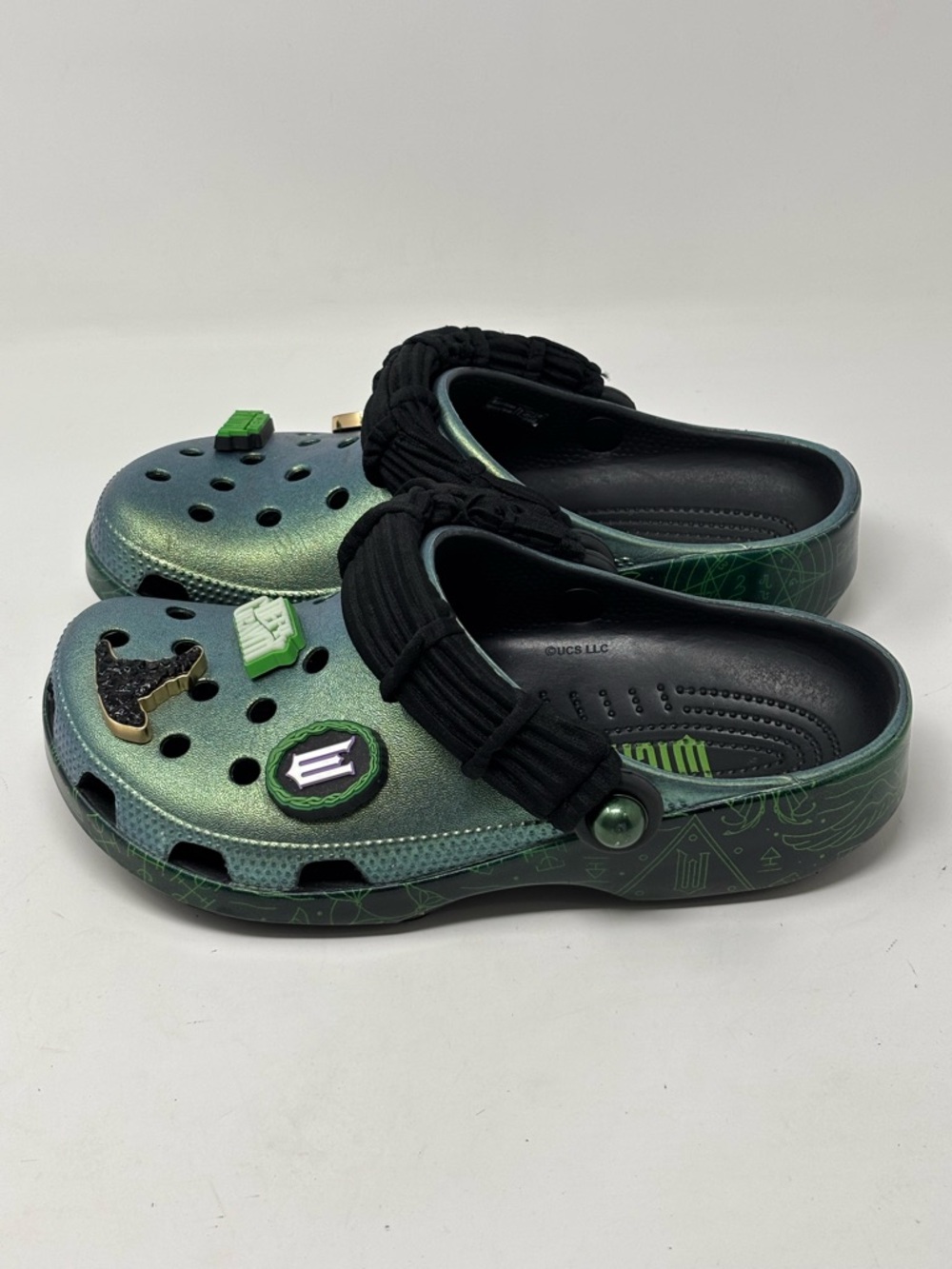 CROCS X Wicked Elphaba Classic Crocs Shoes Size Women’s 7 - Picture 2 of 16